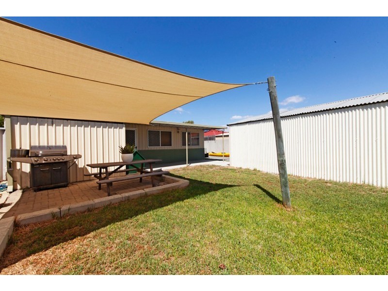 14 Marlin Way, Golden Bay WA 6174