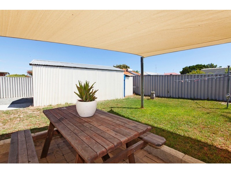 14 Marlin Way, Golden Bay WA 6174