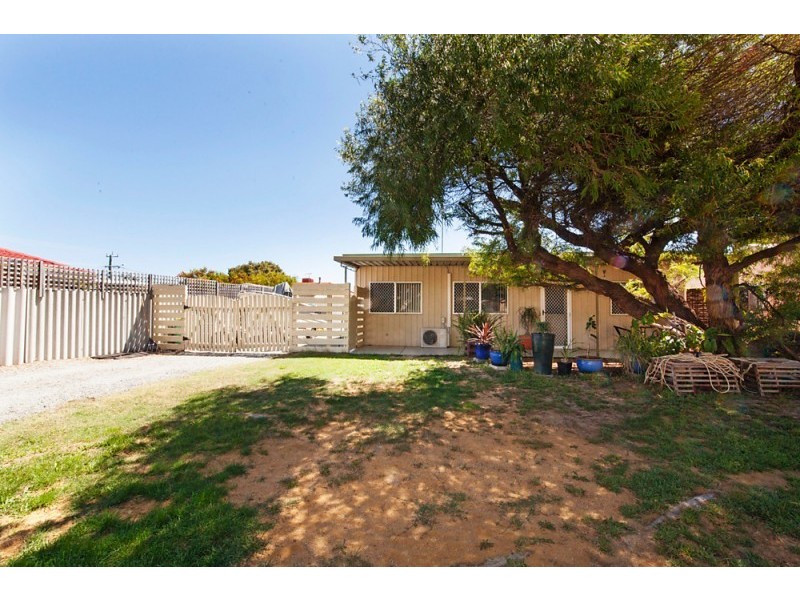 14 Marlin Way, Golden Bay WA 6174