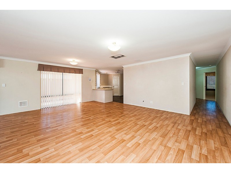 4 Claiborne Road, Secret Harbour WA 6173