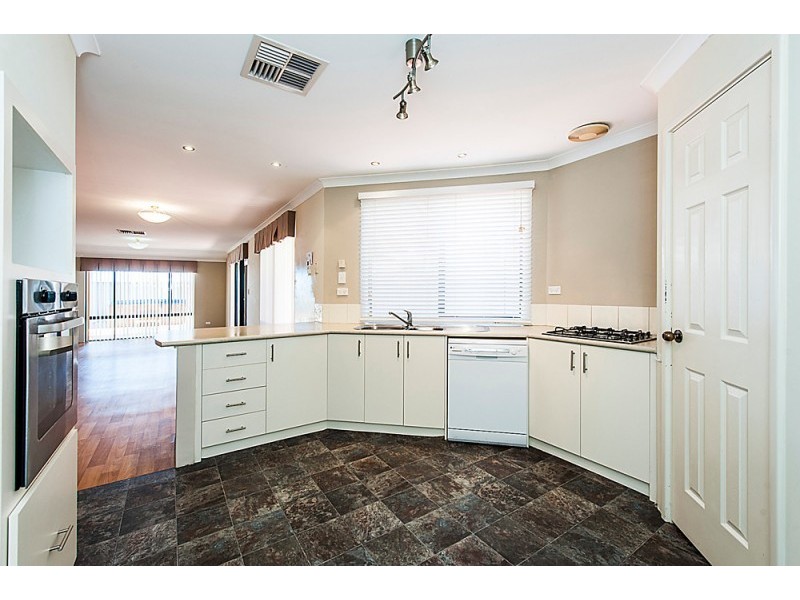 4 Claiborne Road, Secret Harbour WA 6173