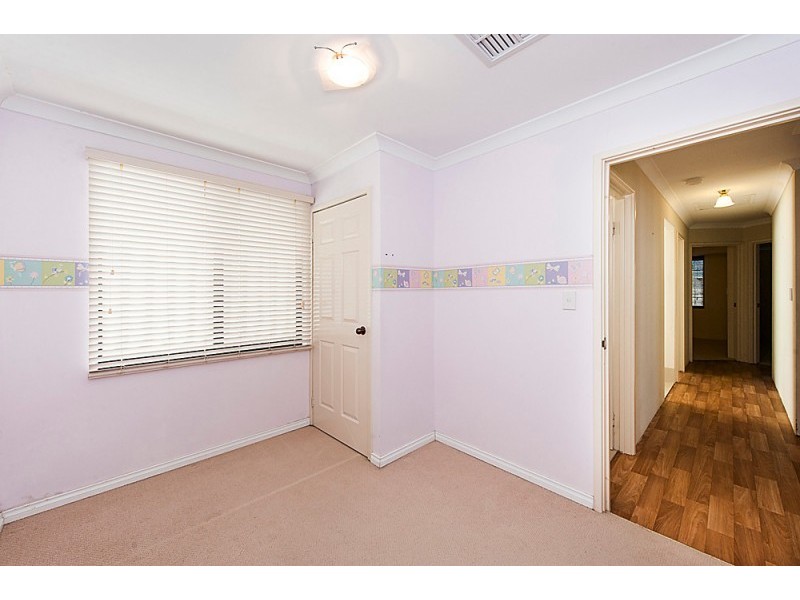 4 Claiborne Road, Secret Harbour WA 6173