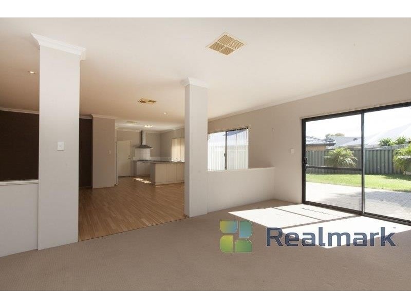 16 Beacon Way, Singleton WA 6175