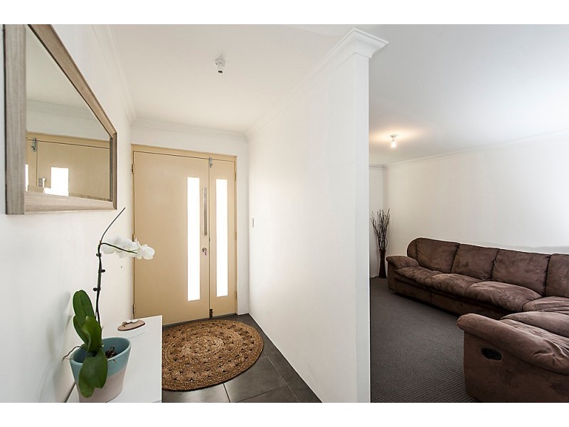 11 Ettrick Way, Golden Bay WA 6174