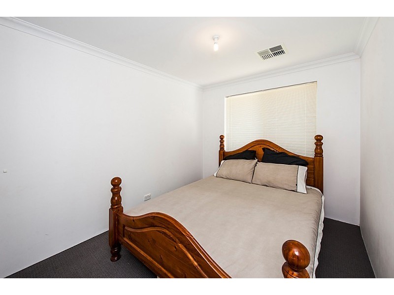 11 Ettrick Way, Golden Bay WA 6174