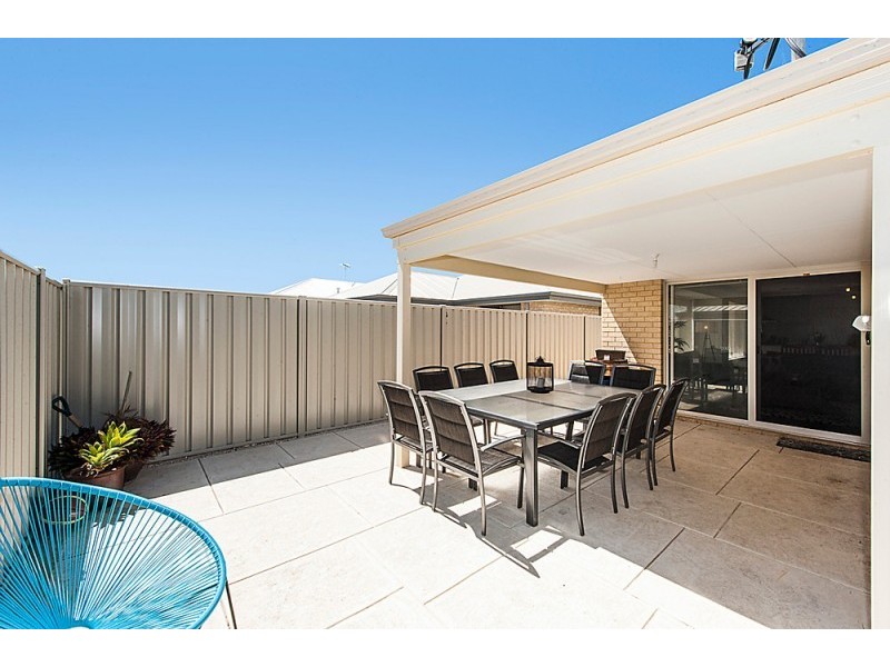 11 Ettrick Way, Golden Bay WA 6174