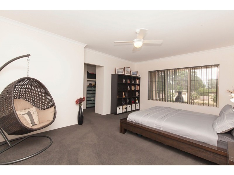 77 Learmouth Turn, Byford WA 6122