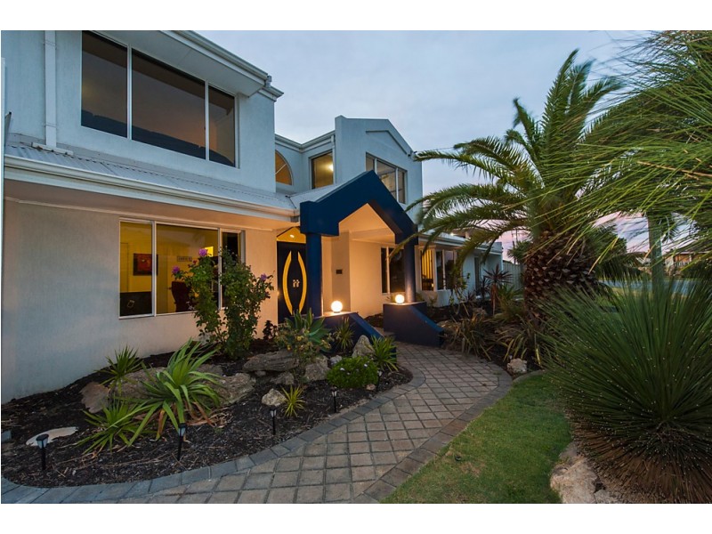 4 Forrester Road, Safety Bay WA 6169