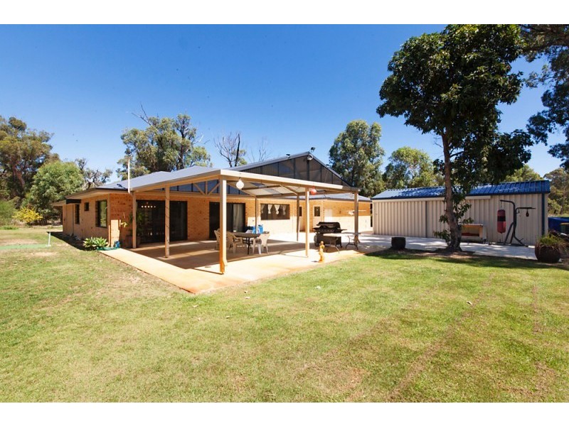 27 Peelfold Glen, Golden Bay WA 6174