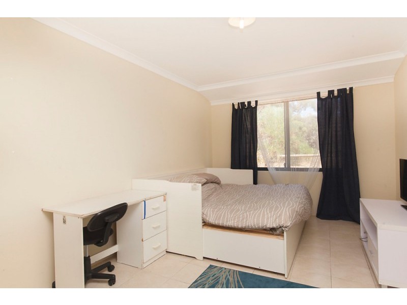 27 Peelfold Glen, Golden Bay WA 6174