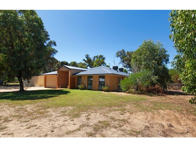 27 Peelfold Glen, Golden Bay WA 6174