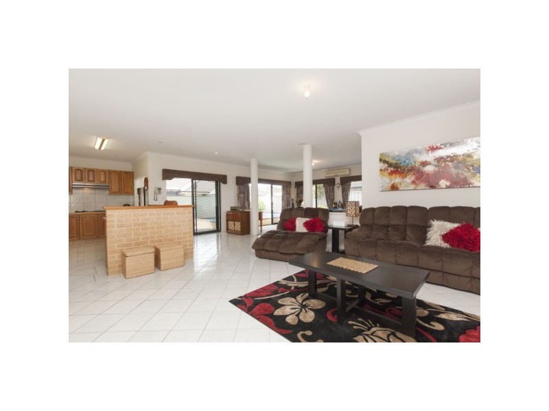 3 Anzio Court, Secret Harbour WA 6173