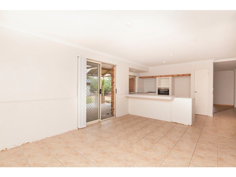 4 Wenn Road, Singleton WA 6175