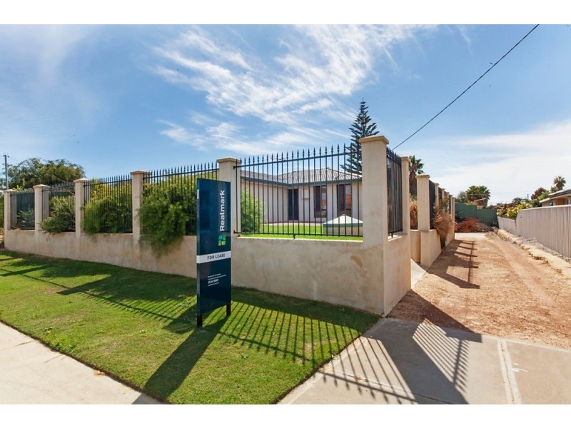 25 Crystaluna Drive, Golden Bay WA 6174