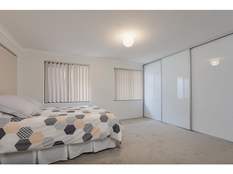 19 Claiborne Road, Secret Harbour WA 6173