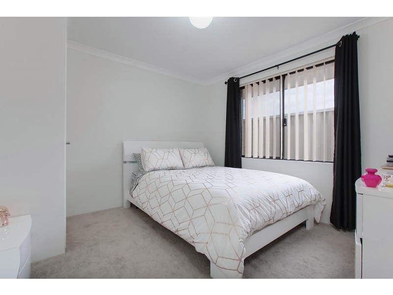 19 Claiborne Road, Secret Harbour WA 6173
