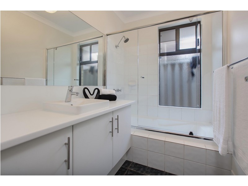 19 Claiborne Road, Secret Harbour WA 6173