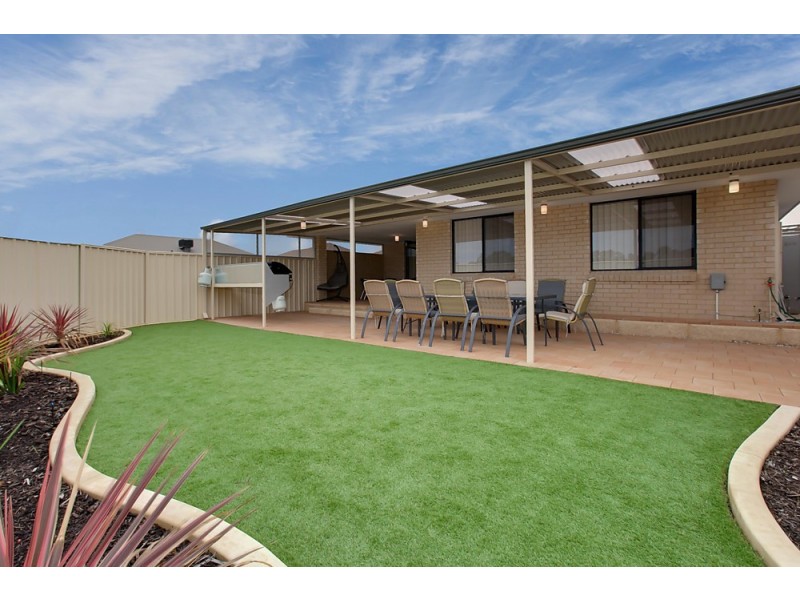 19 Claiborne Road, Secret Harbour WA 6173