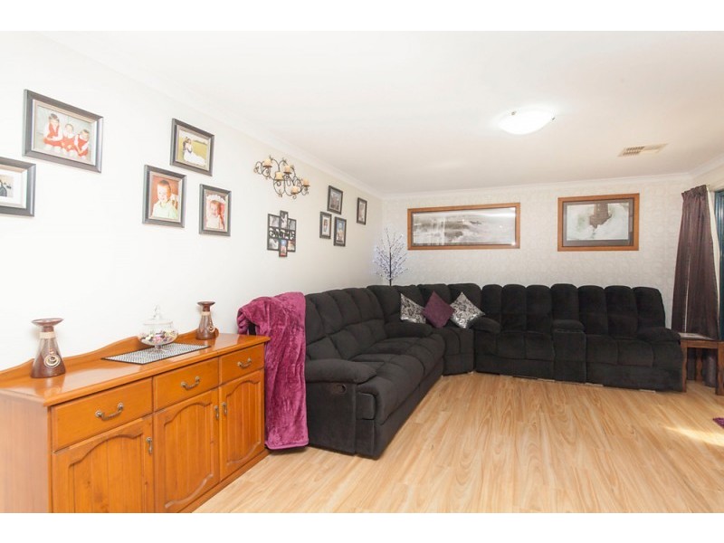 28 Zedora Loop, Port Kennedy WA 6172