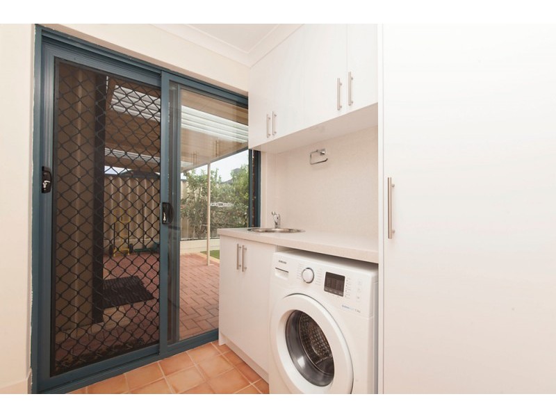 28 Zedora Loop, Port Kennedy WA 6172