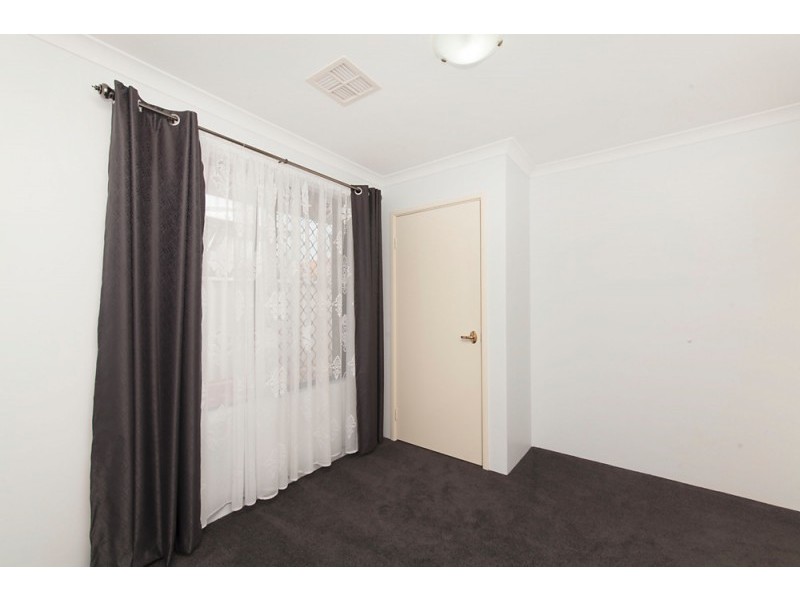 28 Zedora Loop, Port Kennedy WA 6172