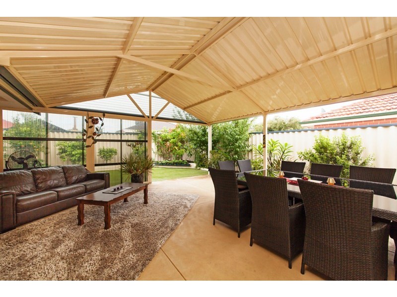 28 Zedora Loop, Port Kennedy WA 6172