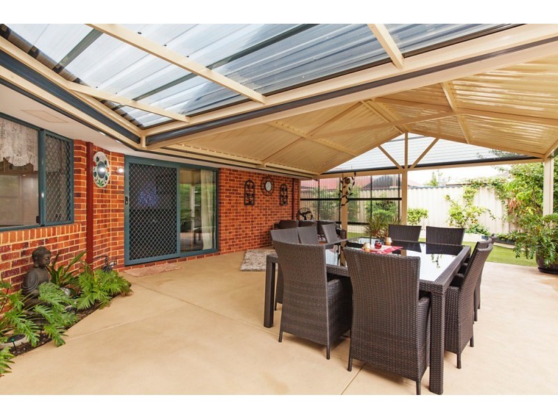 28 Zedora Loop, Port Kennedy WA 6172