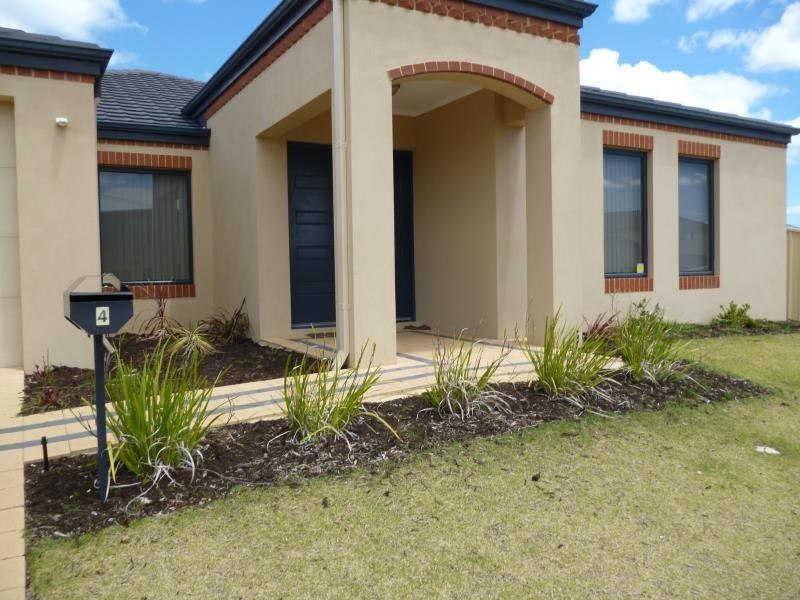 4 Twilight, Secret Harbour WA 6173