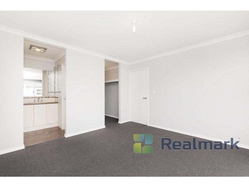 16 Battrass Loop, Baldivis WA 6171