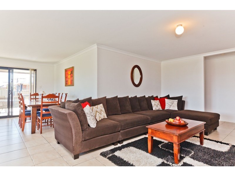 1 Elwell Street, Secret Harbour WA 6173