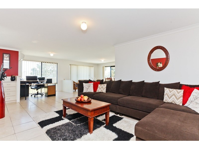 1 Elwell Street, Secret Harbour WA 6173