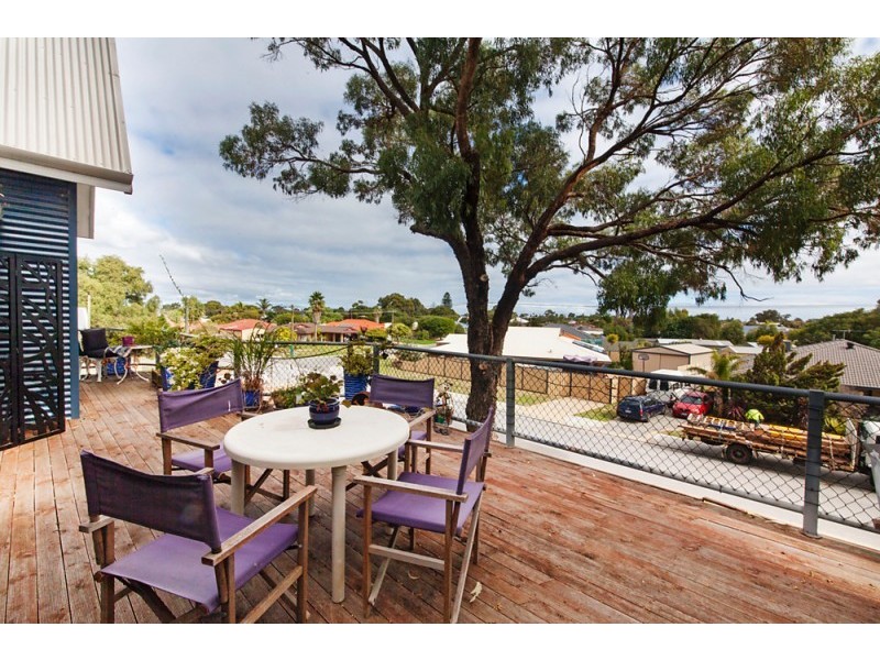 40 Minderoo Crescent, Golden Bay WA 6174