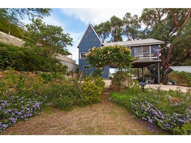 40 Minderoo Crescent, Golden Bay WA 6174