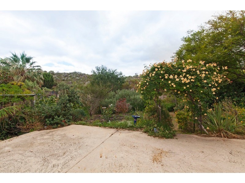 40 Minderoo Crescent, Golden Bay WA 6174