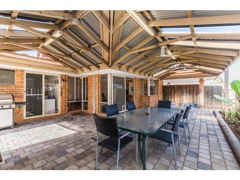 13 Manila Place, Warnbro WA 6169