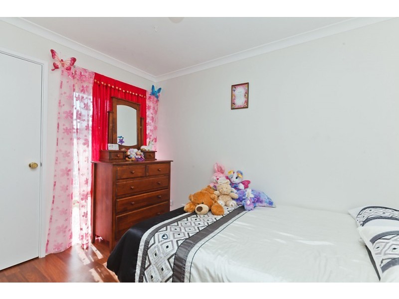 13 Manila Place, Warnbro WA 6169