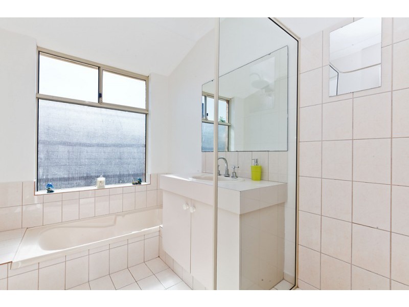 13 Manila Place, Warnbro WA 6169