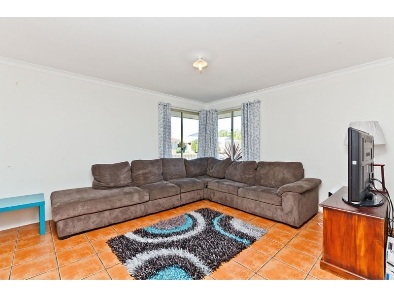 13 Manila Place, Warnbro WA 6169