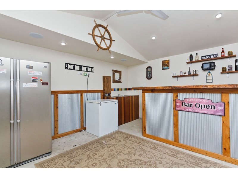 13 Manila Place, Warnbro WA 6169