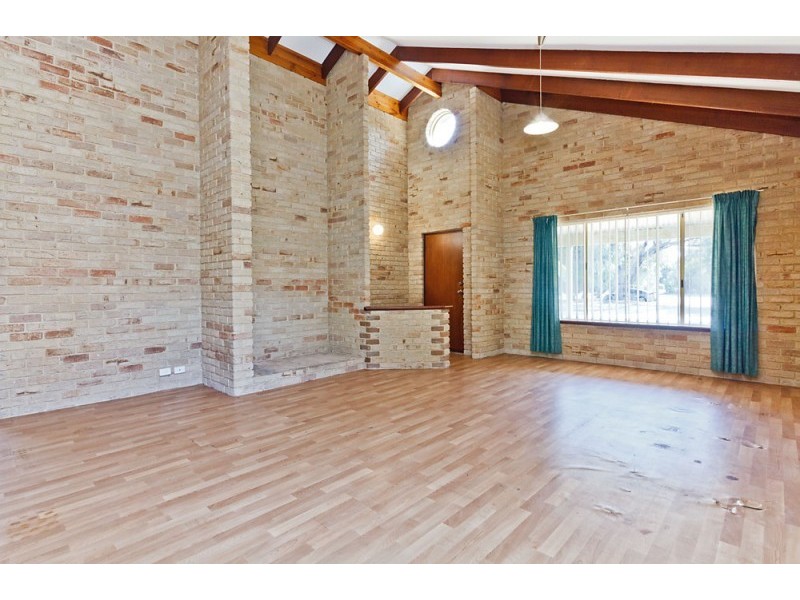 48 Tangadee Road, Golden Bay WA 6174