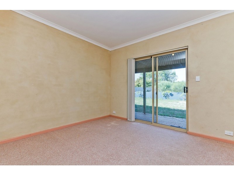 48 Tangadee Road, Golden Bay WA 6174