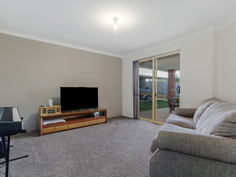 43 Murdoch Drive, Singleton WA 6175