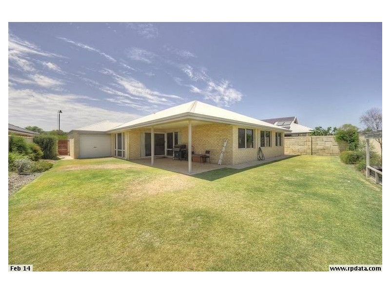 14 Sinclair Vista, Lakelands WA 6180
