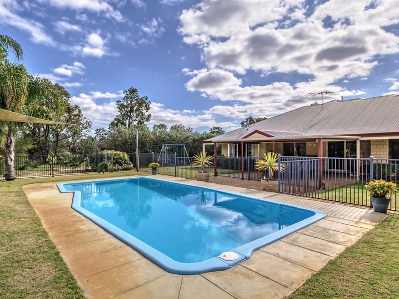 321 Wattleup Road, Wattleup WA 6166