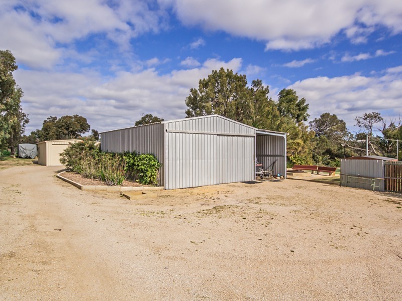 321 Wattleup Road, Wattleup WA 6166