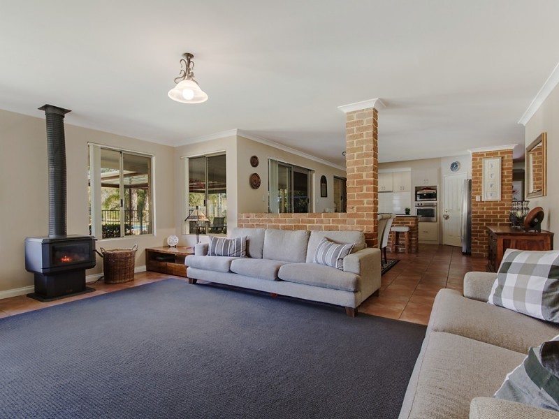 321 Wattleup Road, Wattleup WA 6166
