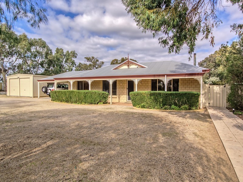 321 Wattleup Road, Wattleup WA 6166