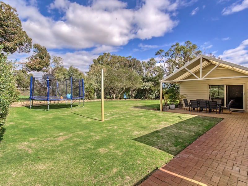 321 Wattleup Road, Wattleup WA 6166