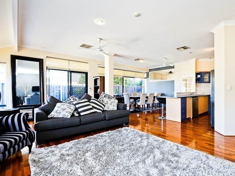 8 Milos Mews, Secret Harbour WA 6173