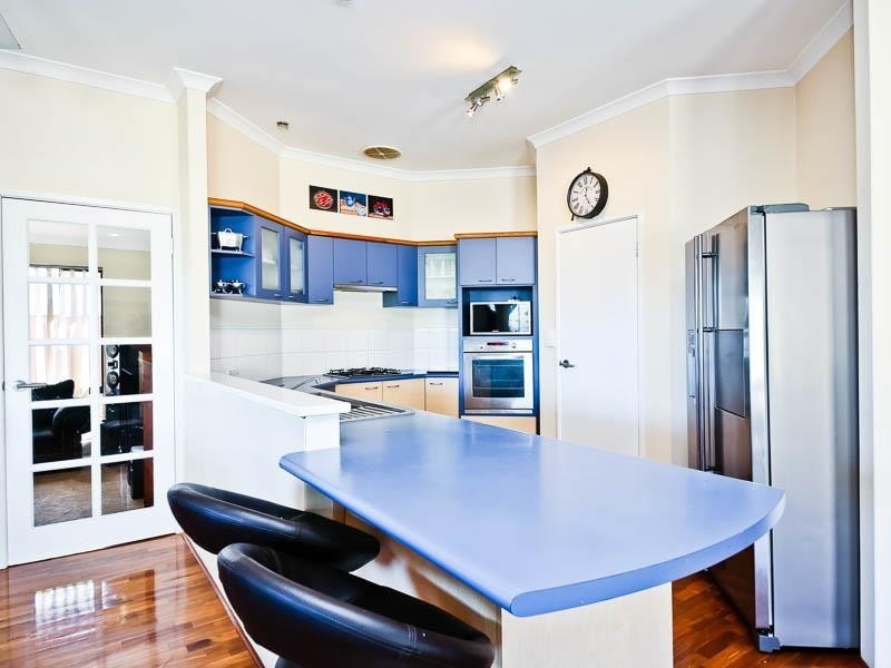 8 Milos Mews, Secret Harbour WA 6173